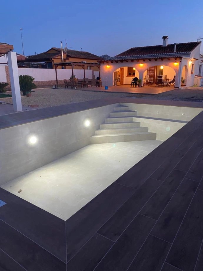 construir piscina de obra barata